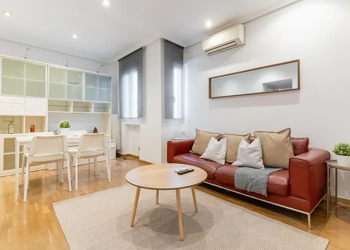Central Cozy -1Bedroom 1Bath -Anton Martin