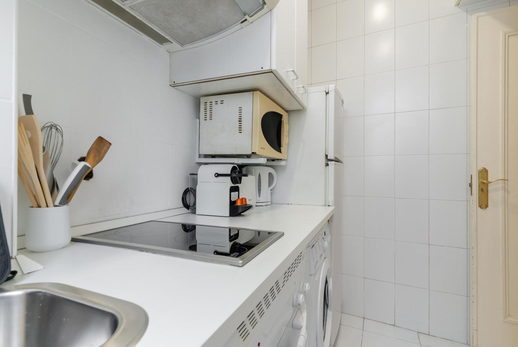 Apartamento Cozy -1bedroom 1bath -anton Martin Madrid