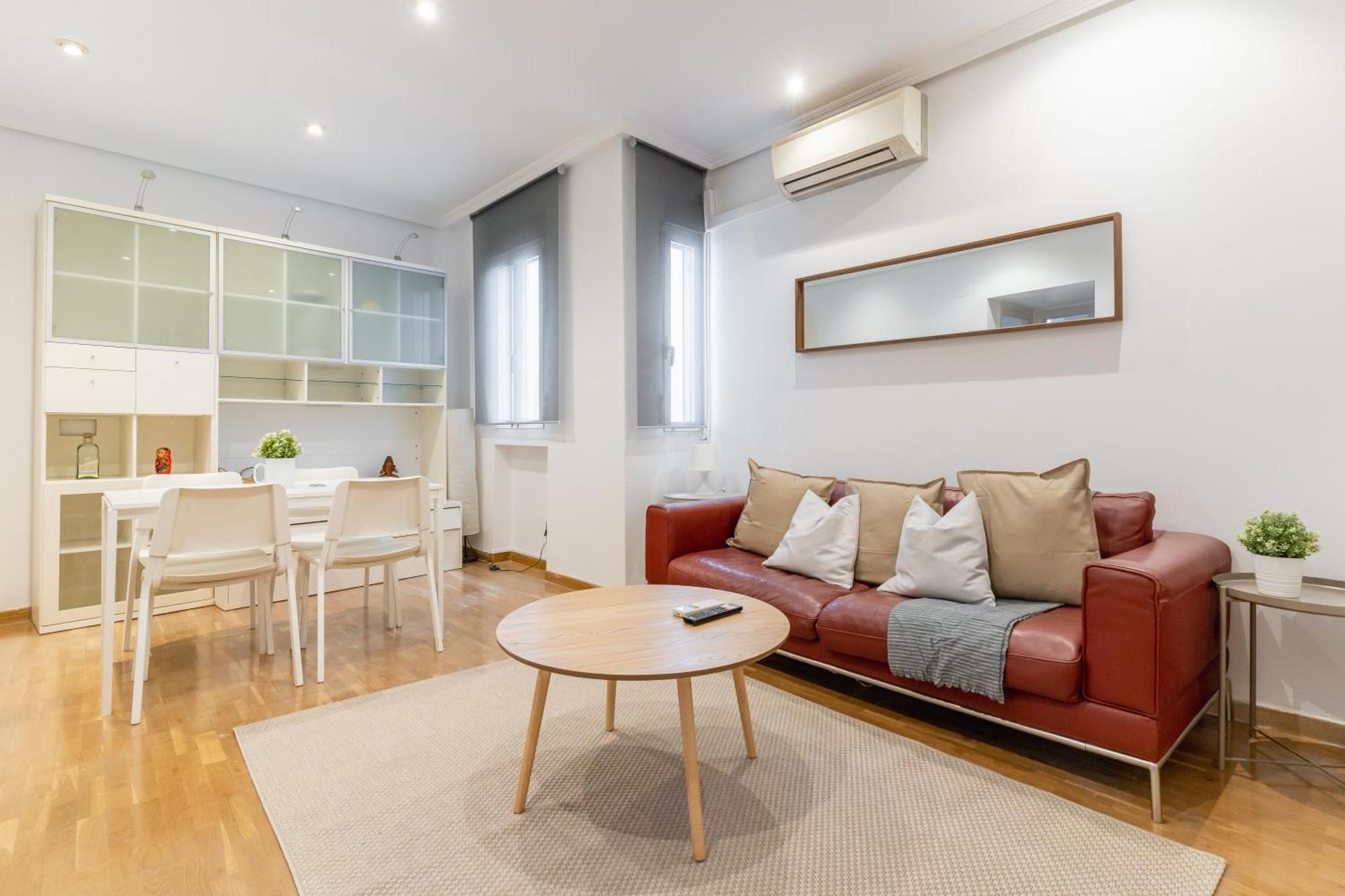 Cozy -1bedroom 1bath -anton Martin Apartamento